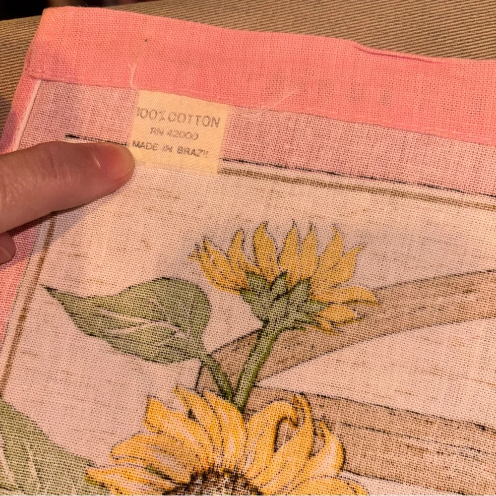 Vintage 1990 calendar months of the year tea towel pink border